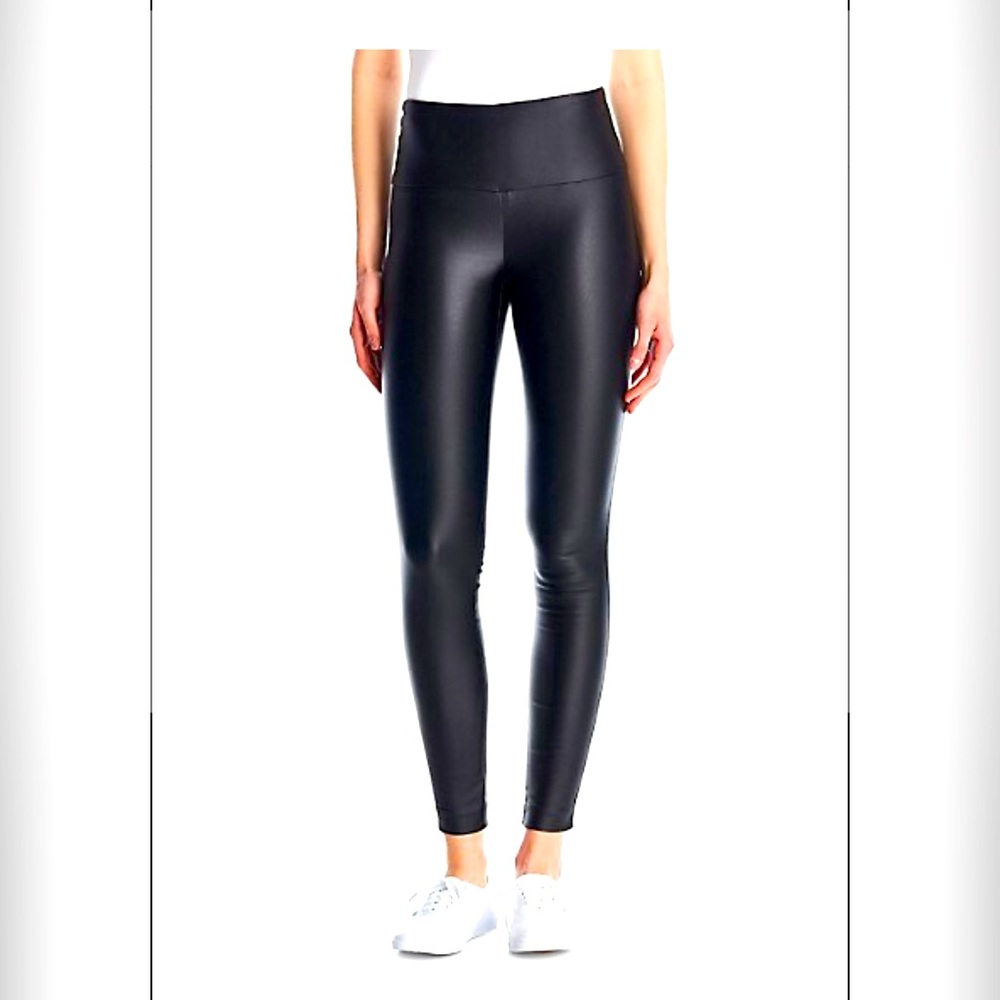 High-waisted waxed pant